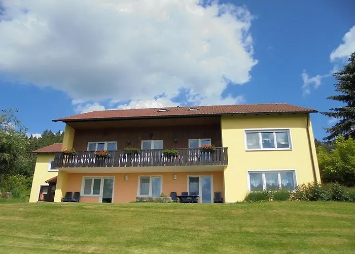 Bauer Mit Wunderschoenem Panoramablick 아파트